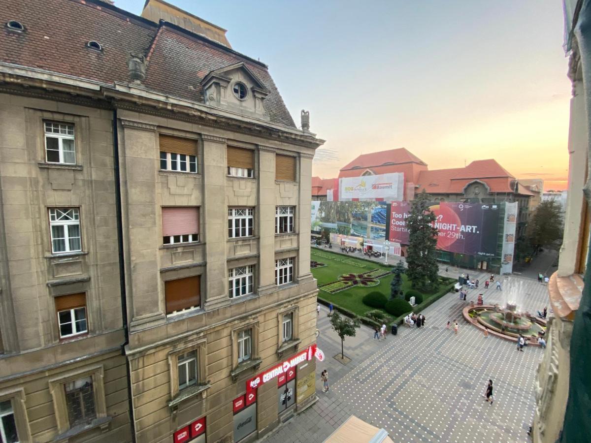 Апартаменти Apartament Piata Victoriei Тімішоара Екстер'єр фото