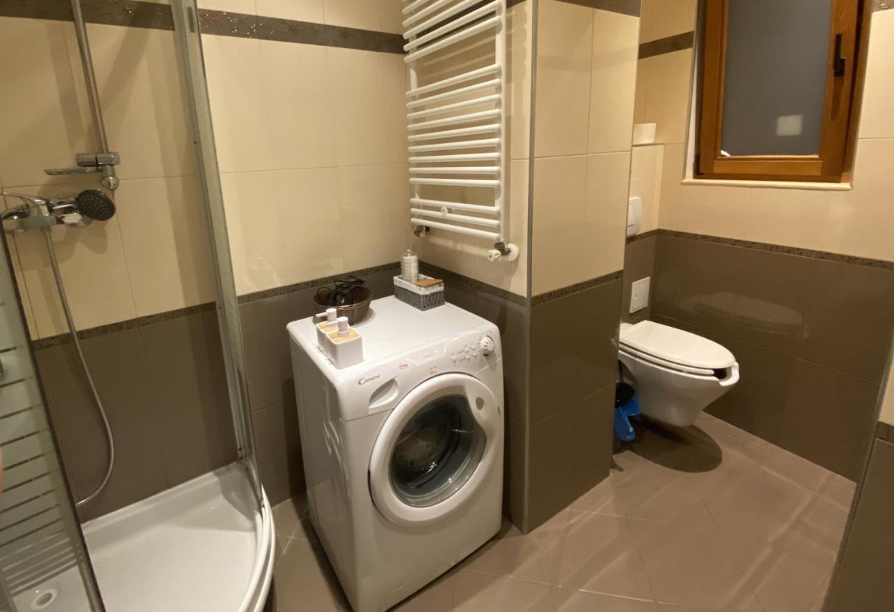 Апартаменти Apartament Piata Victoriei Тімішоара Екстер'єр фото